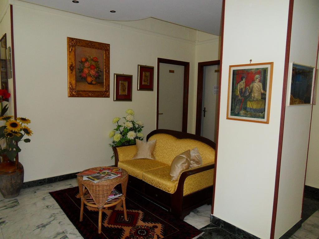 Hotel Astoria Pompeï Buitenkant foto