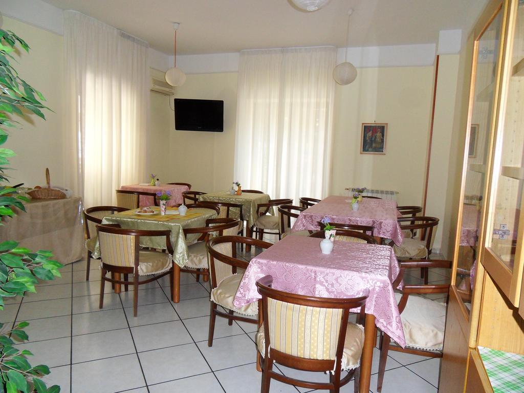 Hotel Astoria Pompeï Buitenkant foto